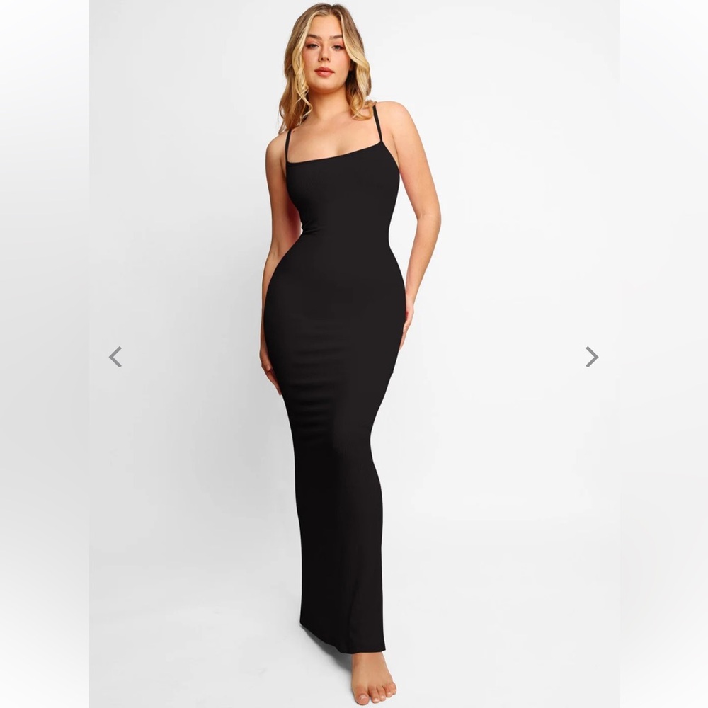 ***SOLD***Popilush built-in shape-wear black dress - Picture 7 of 7